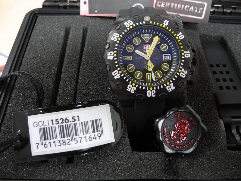 luminox-a1526 4