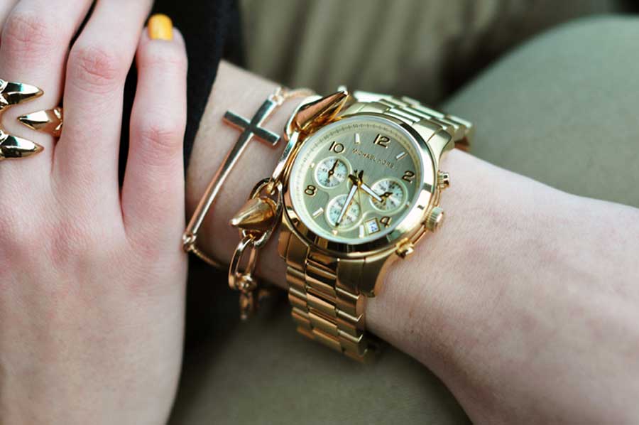   MICHAEL KORS MK5055. .