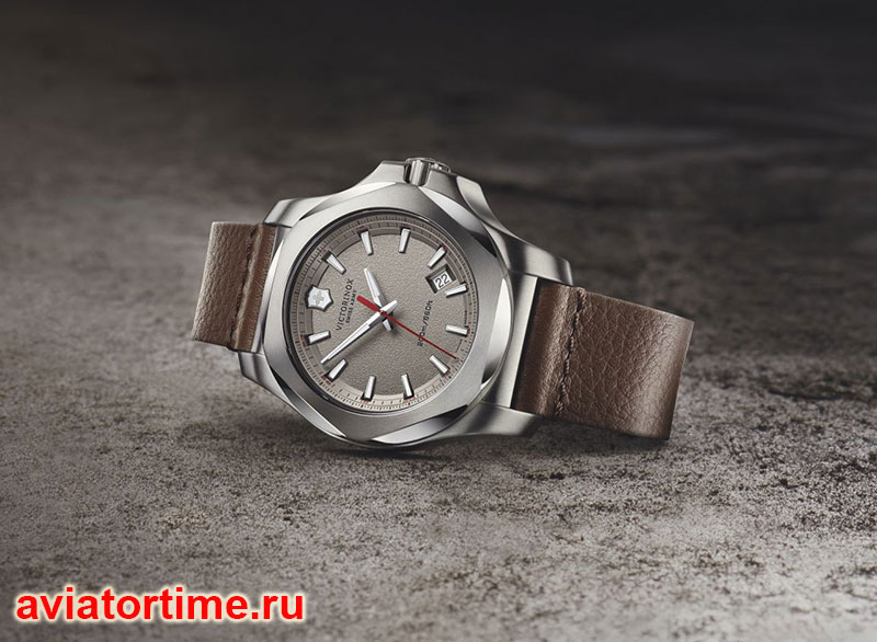 швейцарские часы Victorinox 241738 I.N.O.X. имидж.