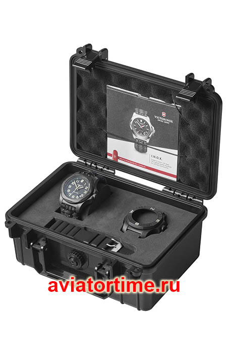 Мужские швейцарские часы Victorinox 241859 I.N.O.X. с бампером